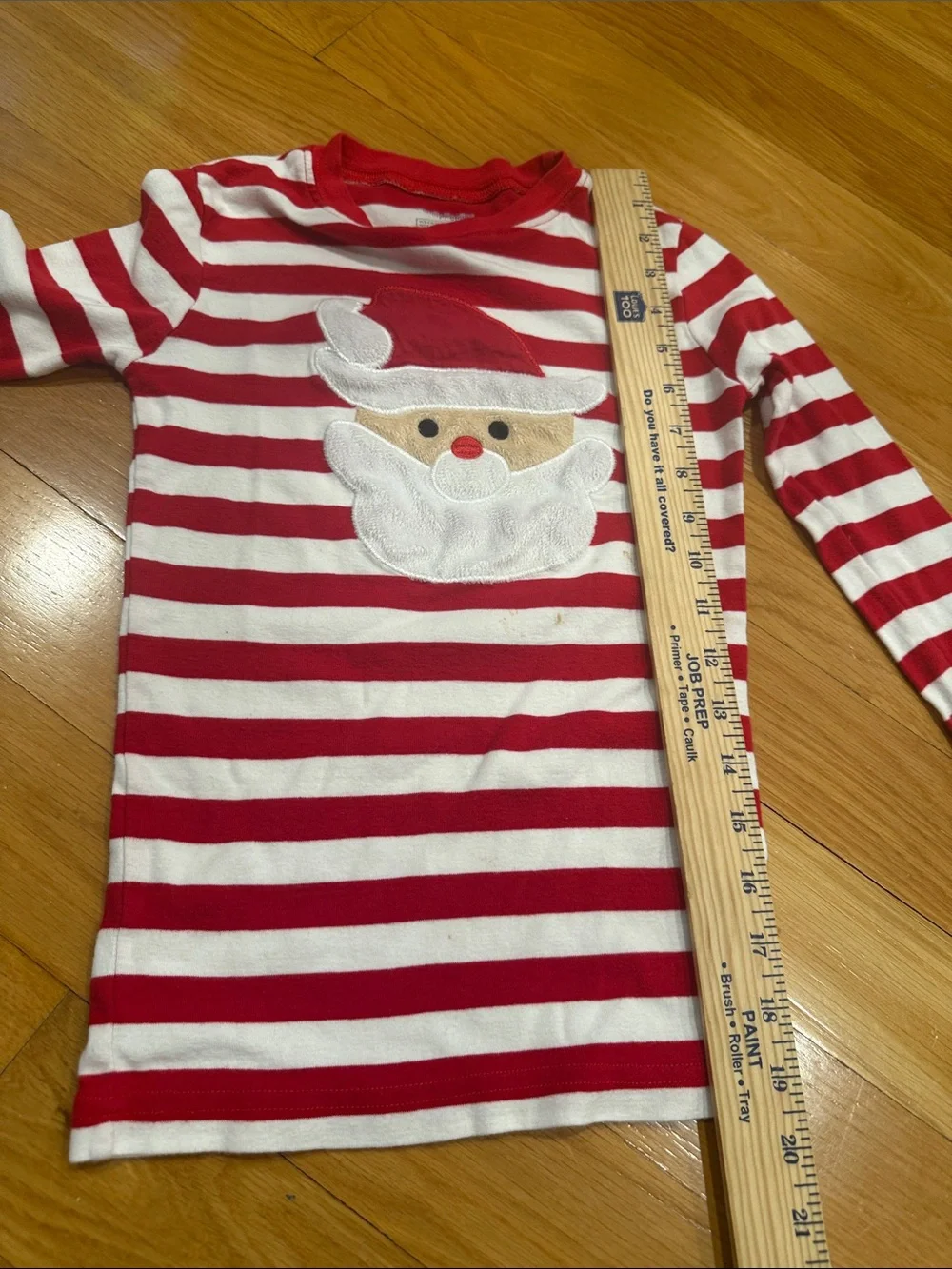 Family feeling kids unisex Santa pajamas set size 10.